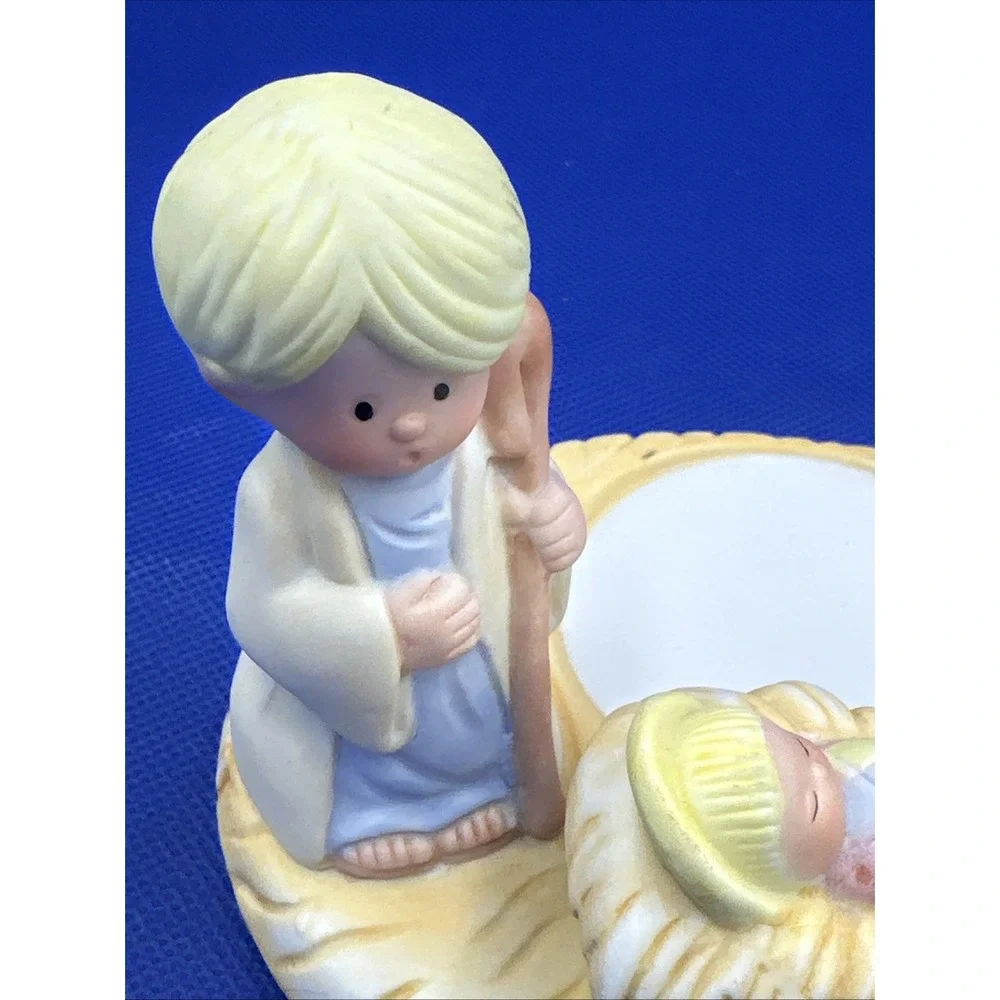 VTG 1985 WNS Nativity Scene Figurine Mary, Joseph & Baby Jesus Candle Holder‎